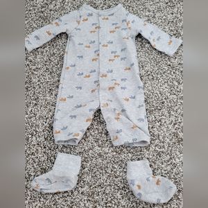 Carter's Newborn Outfit